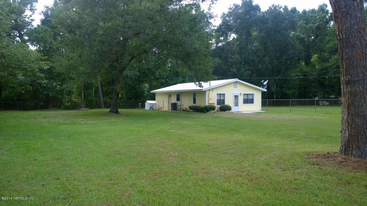 13506 Yellow Bluff Road Jacksonville, FL 32226 - Photo 22 of 24 a house view with a garden space