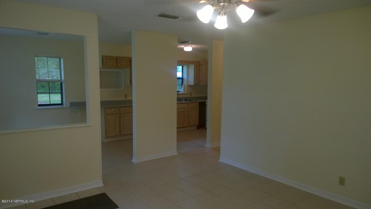 13506 Yellow Bluff Road Jacksonville, FL 32226 - Photo 4 of 24 en view with empty room