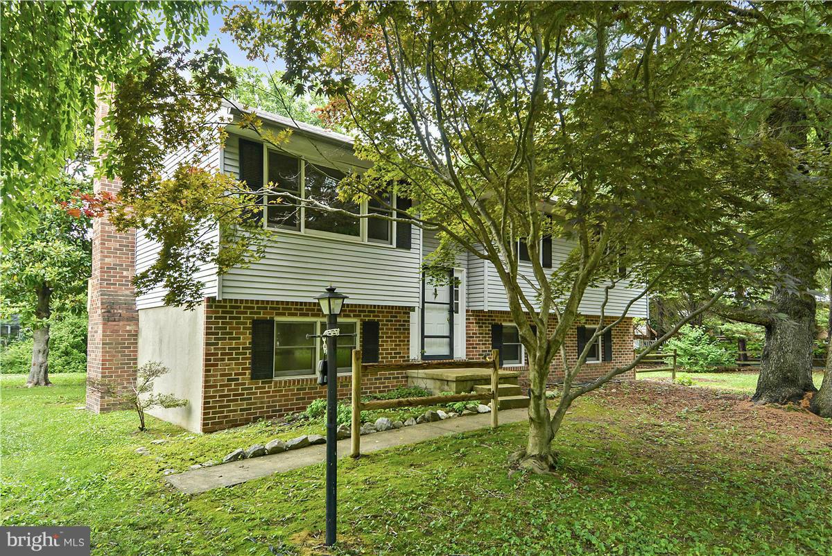 107 Rutledge Road Queenstown, MD 21658 - Photo 1 of 30 Large lot with mature trees