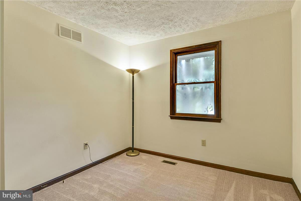 107 Rutledge Road Queenstown, MD 21658 - Photo 13 of 30 3rd Bedroom