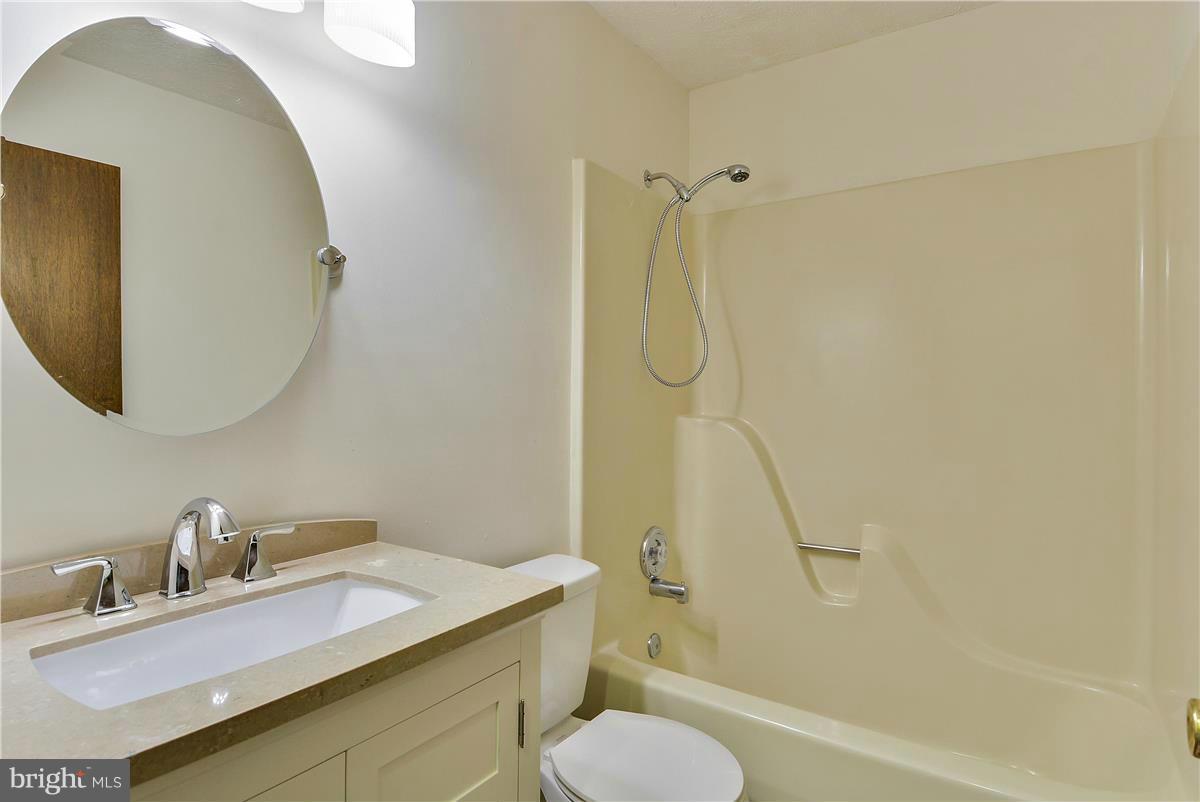 107 Rutledge Road Queenstown, MD 21658 - Photo 14 of 30 Main level renovated bath
