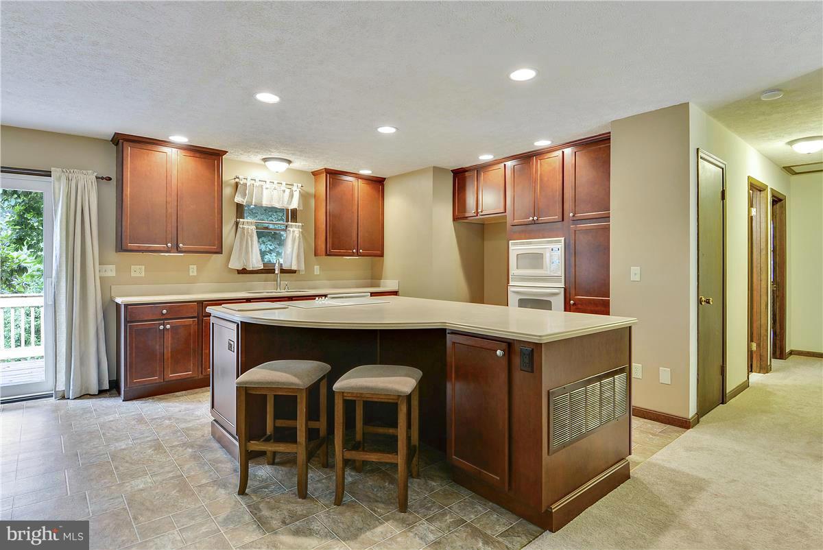 107 Rutledge Road Queenstown, MD 21658 - Photo 8 of 30 Spacious upgraded kitchen