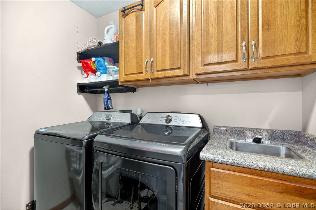 453 Graham Point Camdenton, MO 65020 - Photo 14 of 51