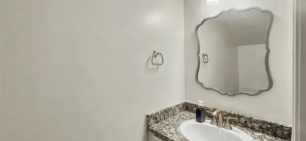 $2,500 | 12913 Trail Hollow Drive, Unit 2913, Houston, TX 77079