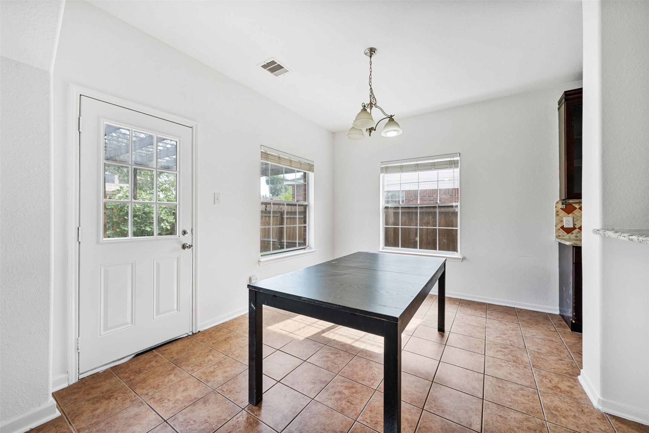 6806 Stableton Lane Houston, TX 77049 - Photo 46 of 50 a view of a workspace with furniture and window