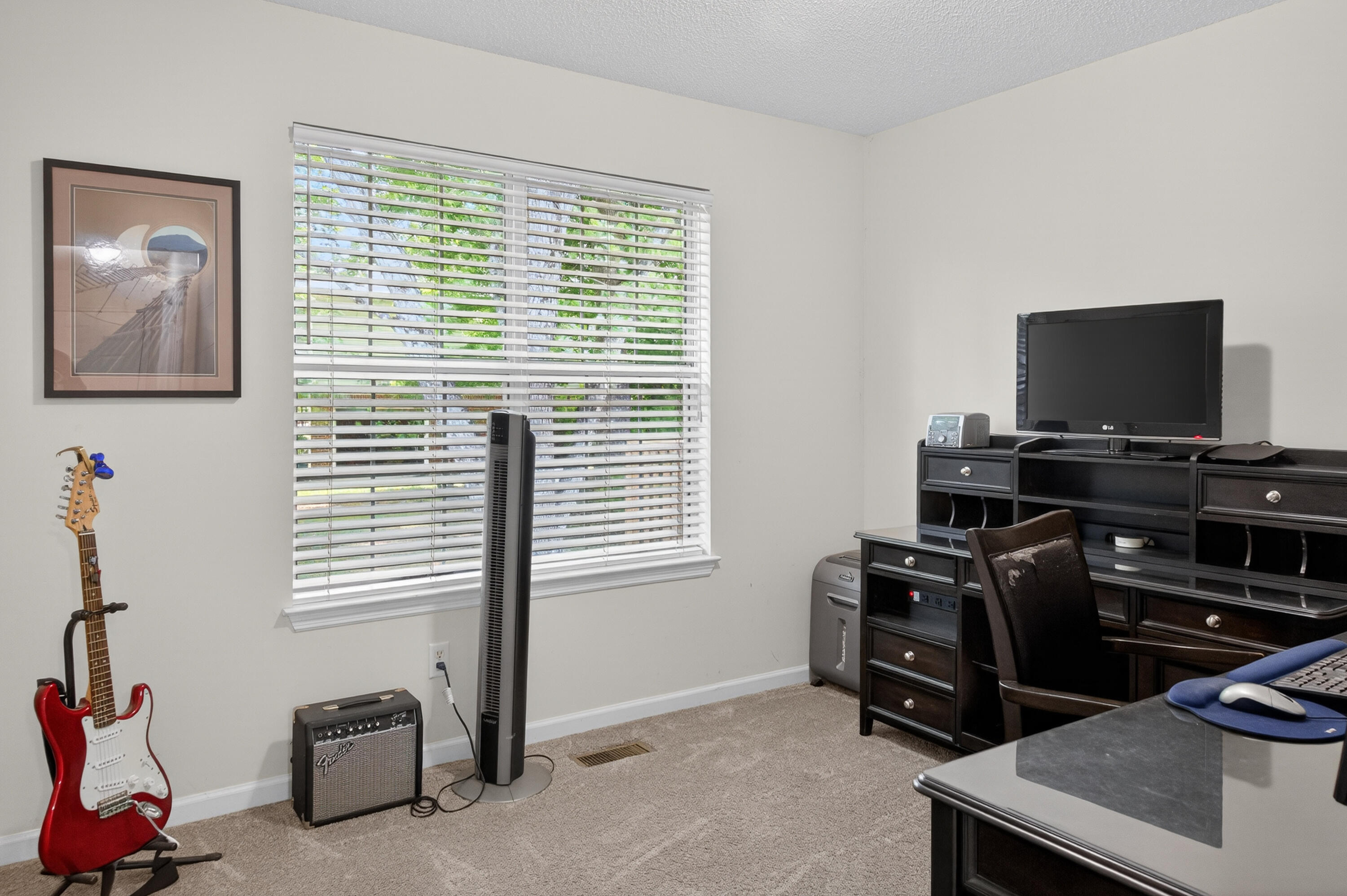 5696 Edgmon Road Ooltewah, TN 37363 - Photo 28 of 39 Currently used as an office