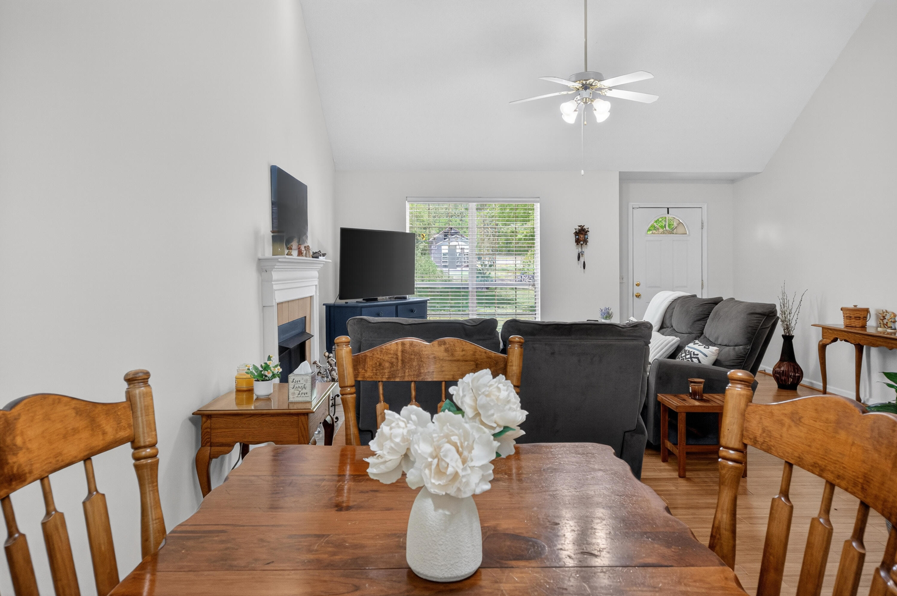 5696 Edgmon Road Ooltewah, TN 37363 - Photo 39 of 39 Open floorplan
