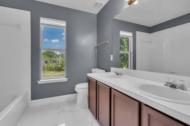 $1,900 | 901 Greenbend Drive, Denton, TX 76210