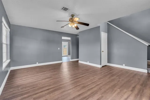 $1,900 | 901 Greenbend Drive, Denton, TX 76210