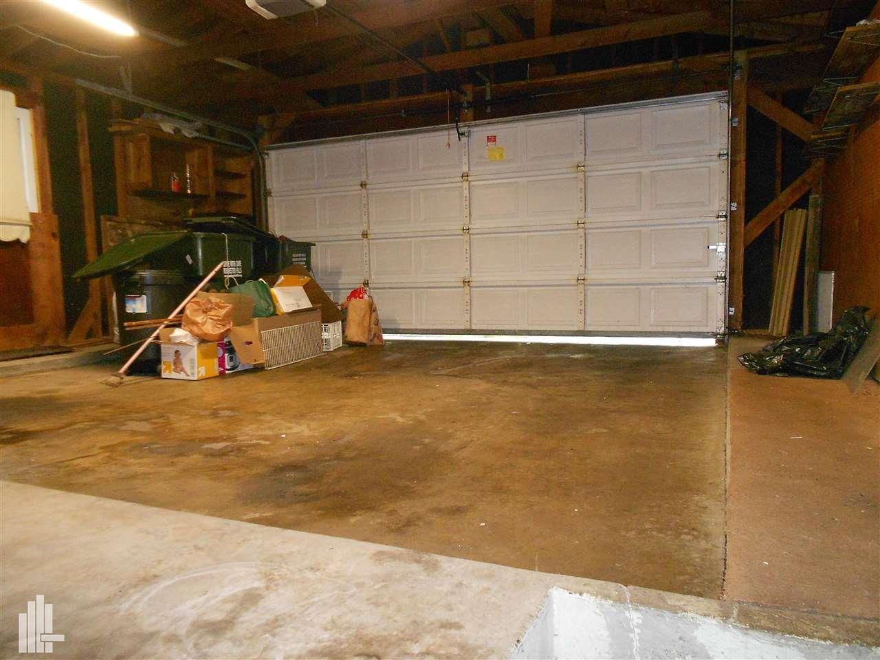 2822 Rhineberry Road Rochester, MI 48309 - Photo 26 of 33 Garage