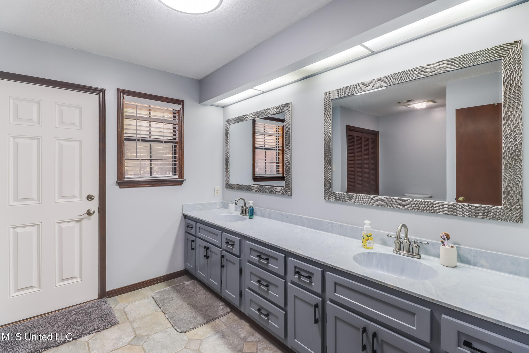 13682 John Clark Road Gulfport, MS 39503 - Photo 13 of 37 Master Bath