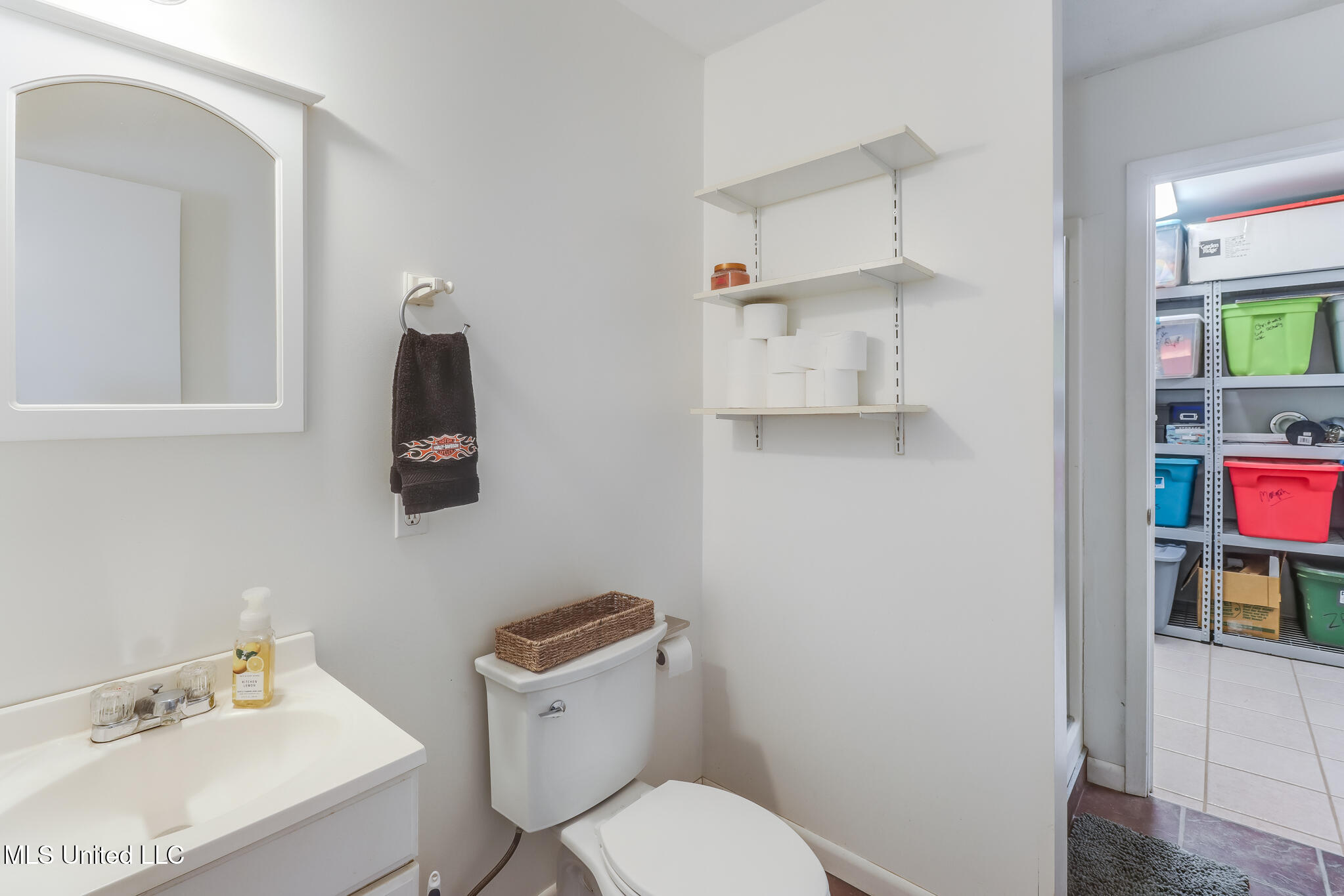 13682 John Clark Road Gulfport, MS 39503 - Photo 27 of 48 Shop Bath