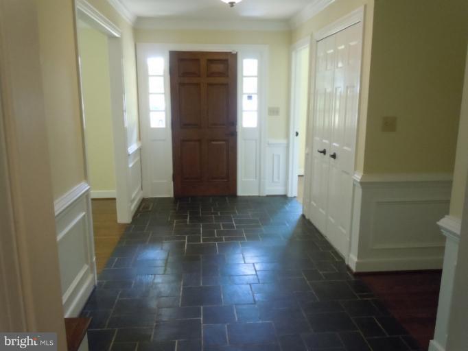 201 Deacon Road Fredericksburg, VA 22405 - Photo 13 of 30 Interior - main foyer