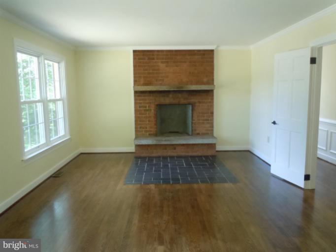 201 Deacon Road Fredericksburg, VA 22405 - Photo 14 of 30 Family Room