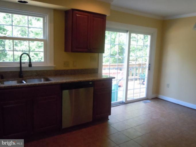 201 Deacon Road Fredericksburg, VA 22405 - Photo 17 of 30 Kitchen