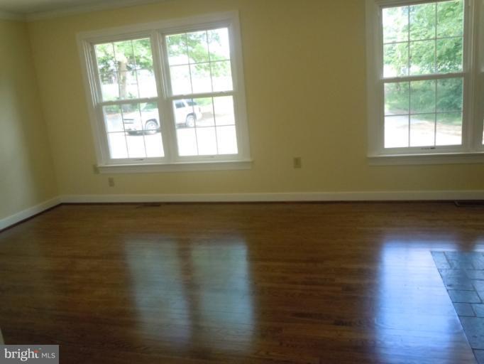 201 Deacon Road Fredericksburg, VA 22405 - Photo 8 of 30 Family Room