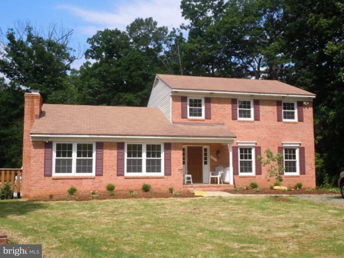 201 Deacon Road Fredericksburg, VA 22405 - Photo 10 of 30 Exterior (Front)