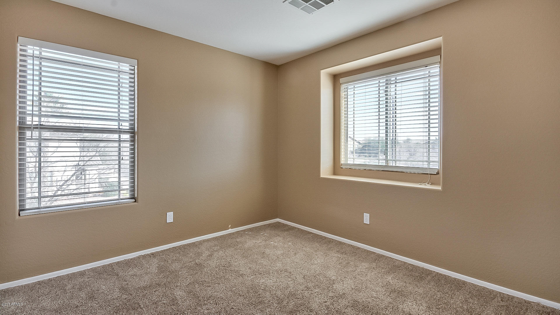 4506 East Del Rio Street Gilbert, AZ 85295 - Photo 18 of 36 21