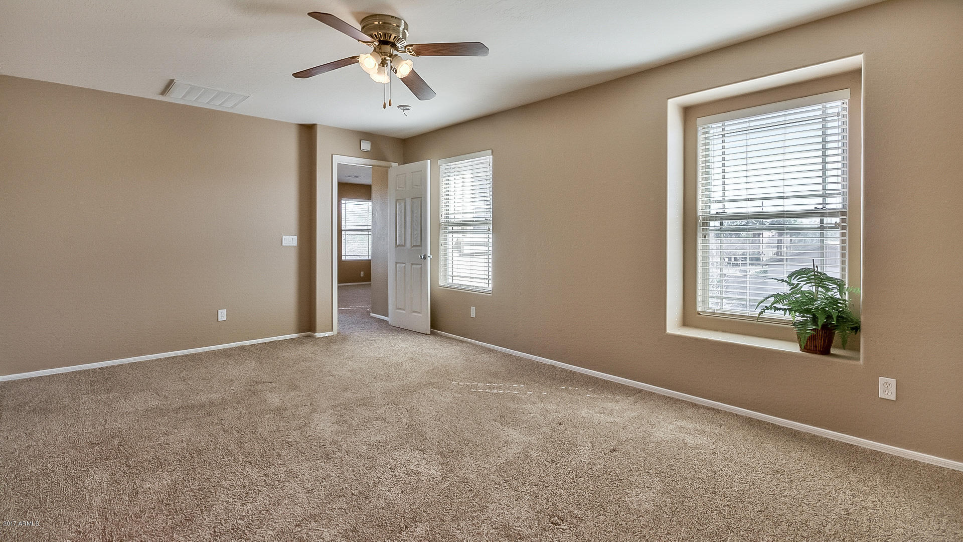 4506 East Del Rio Street Gilbert, AZ 85295 - Photo 21 of 36 24
