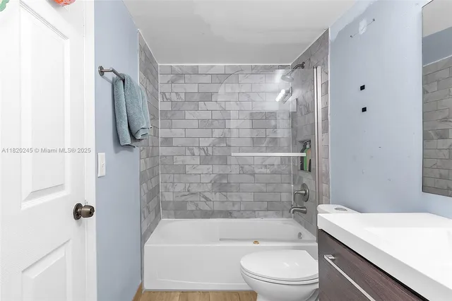 $264,000 | 251 Palm Circle West, Unit 207, Pembroke Pines, FL 33025