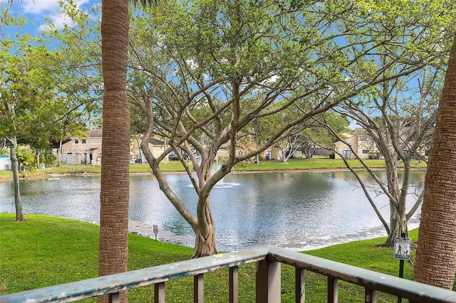 $264,000 | 251 Palm Circle West, Unit 207, Pembroke Pines, FL 33025