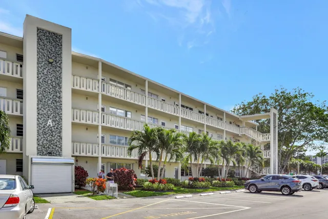 $128,900 | 4004 Cambridge A, Unit 4004, Deerfield Beach, FL 33442