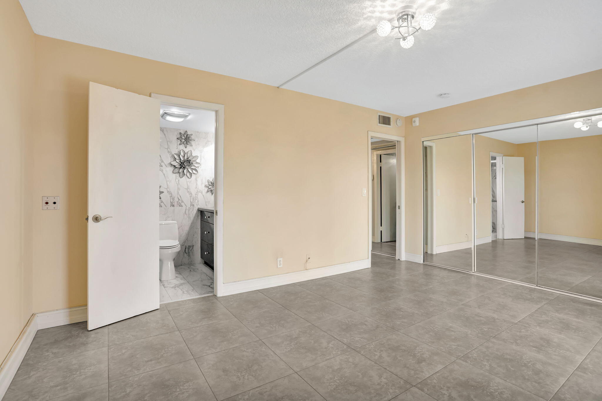4004 Cambridge A, Unit 4004 Deerfield Beach, FL 33442 - Photo 14 of 84 14