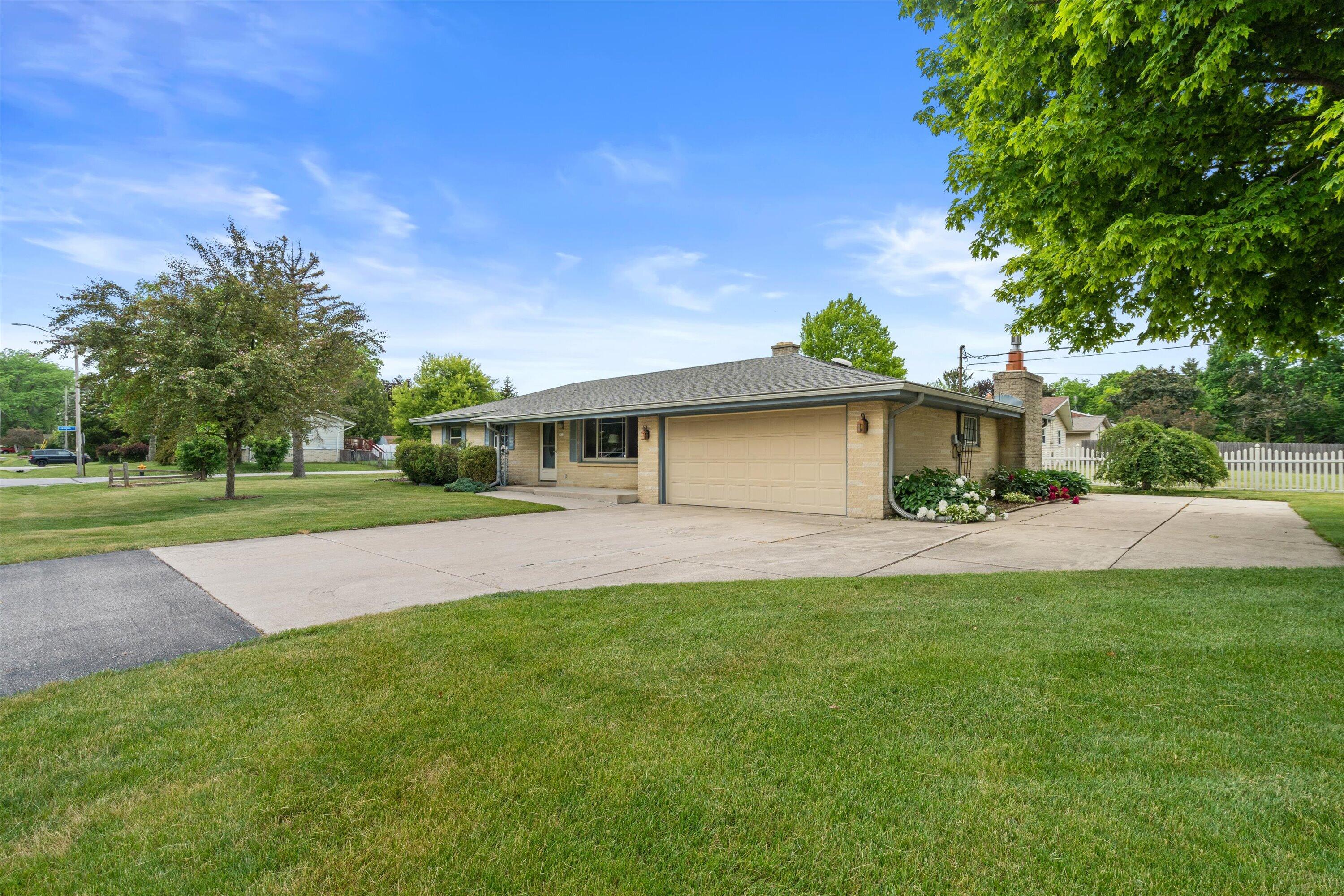 3028 Valley Forge Street Caledonia, WI 53404 - Photo 13 of 50 Exterior