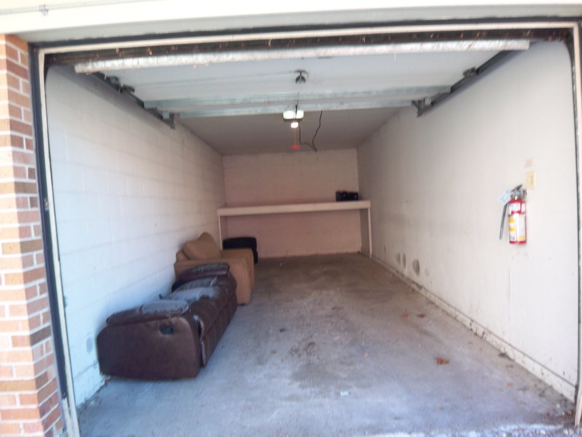 1227 South Old Wilke Road, Unit 306 Rolling Meadows, IL 60005 - Photo 22 of 24 a view of entryway