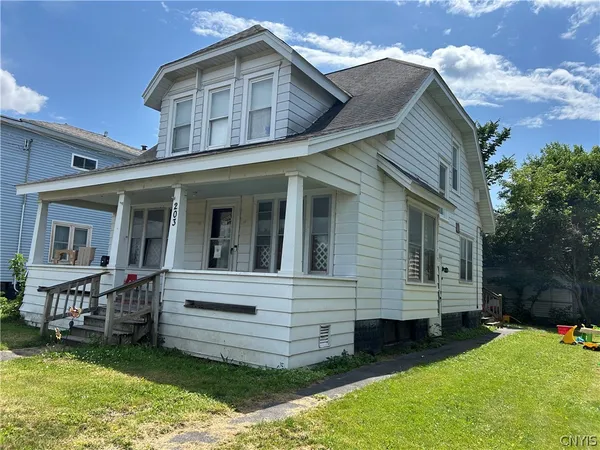 $179,900 | 203 Chemung Street, Syracuse, NY 13204