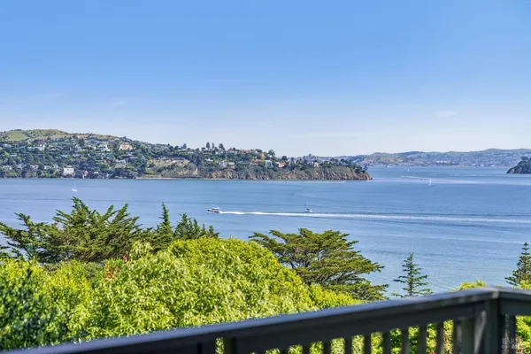 $2,500,000 | 126-134 Edwards Avenue, Sausalito, CA 94965