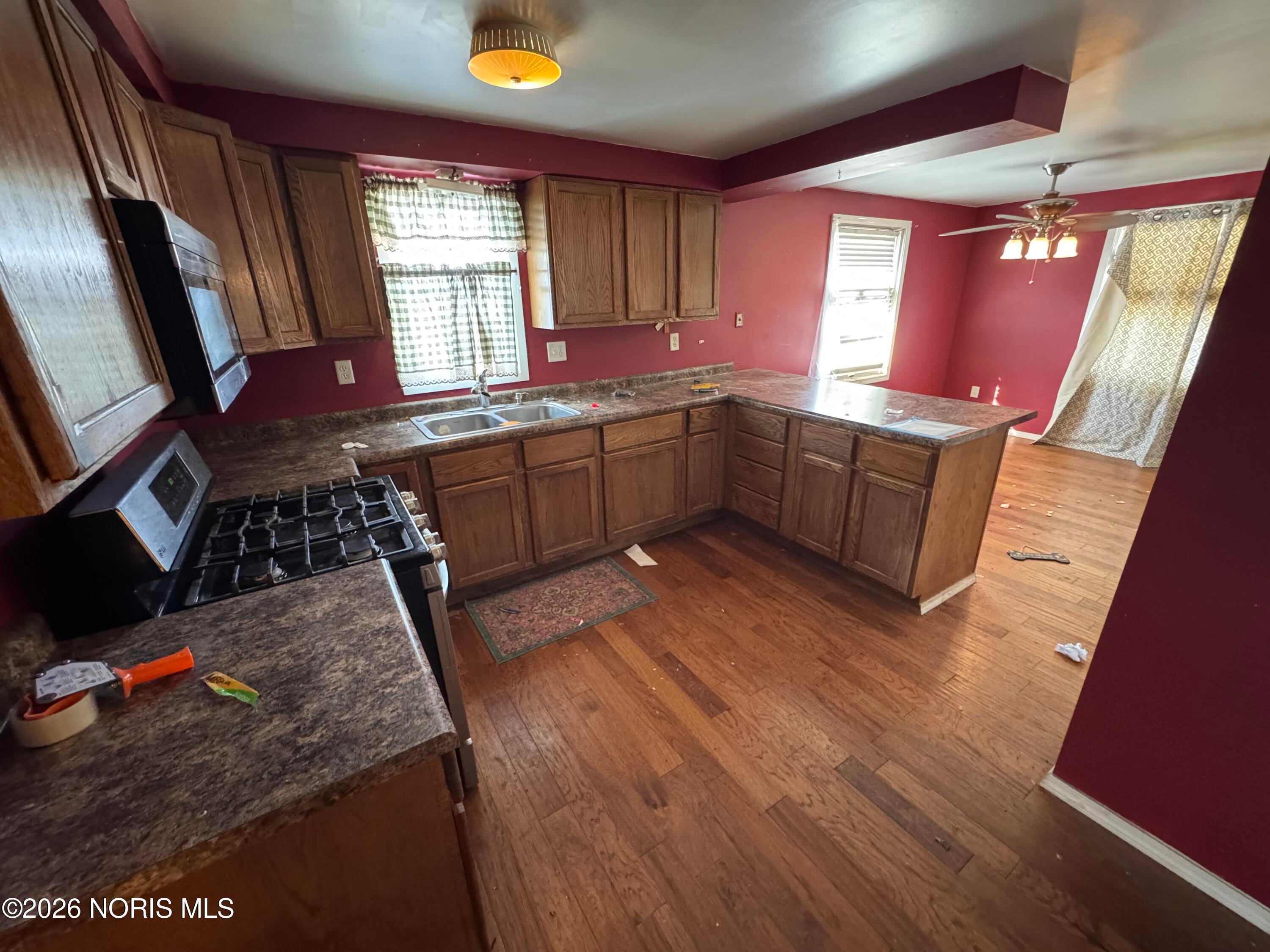 6028 Bay Shore Road Oregon, OH 43616 - Photo 6 of 11 IMG_4177