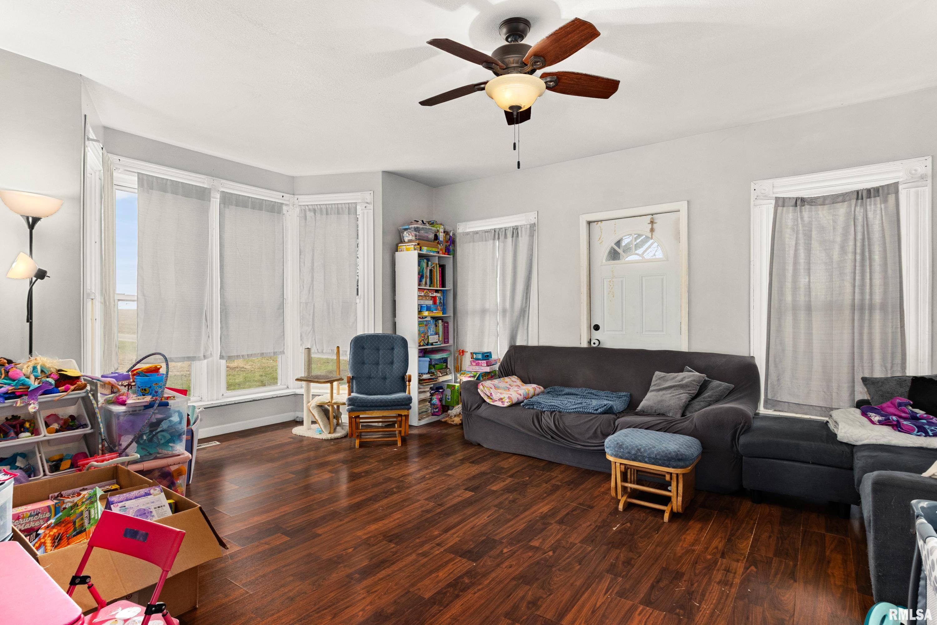 2386 East Pattonsburg Road Minonk, IL 61760 - Photo 9 of 18