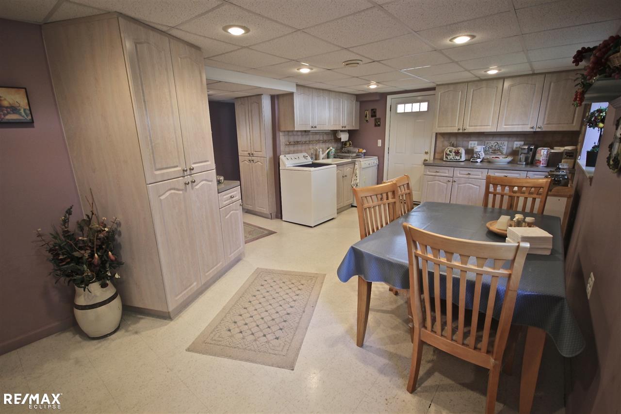 11472 Chicago Road Warren, MI 48093 - Photo 15 of 44 31350567-14.JPG
