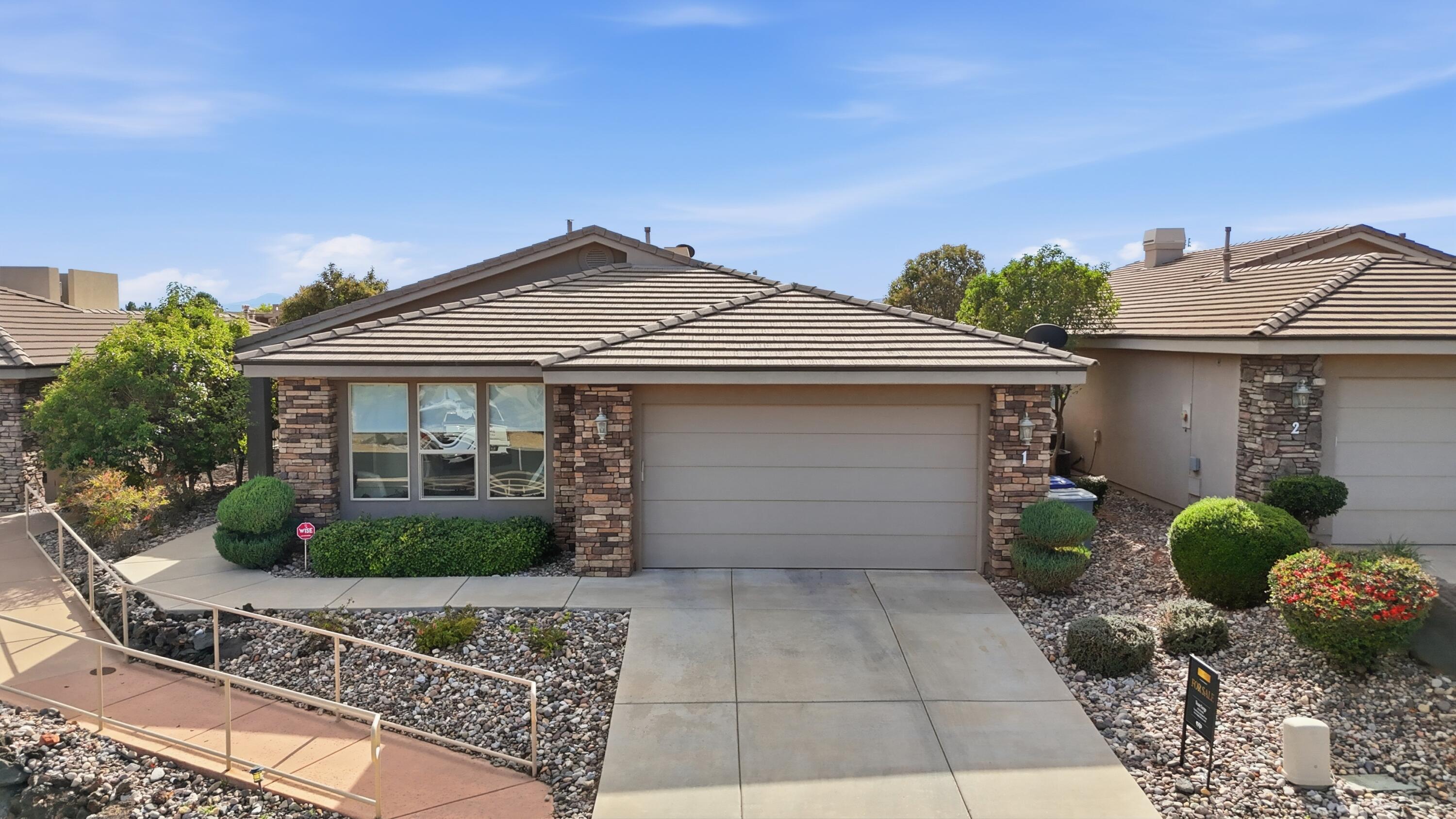 409 North Country Lane, Unit 1 St. George, UT 84770 - Photo 1 of 39 Front