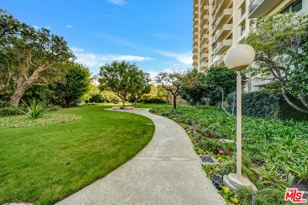 2160 Century Park East, Unit 103 Los Angeles, CA 90067 - Photo 13 of 37 a view of a garden
