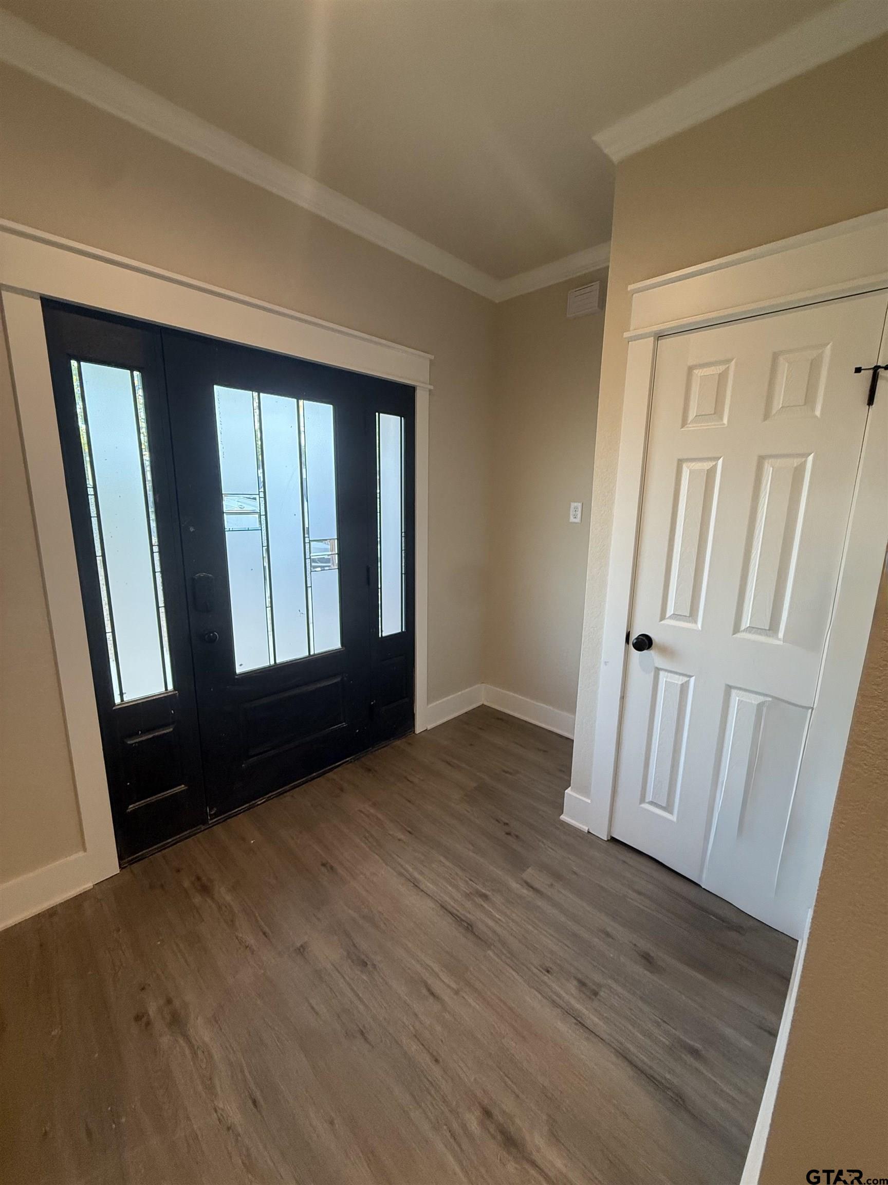 3006 Moorehead Street Tyler, TX 75701 - Photo 2 of 35