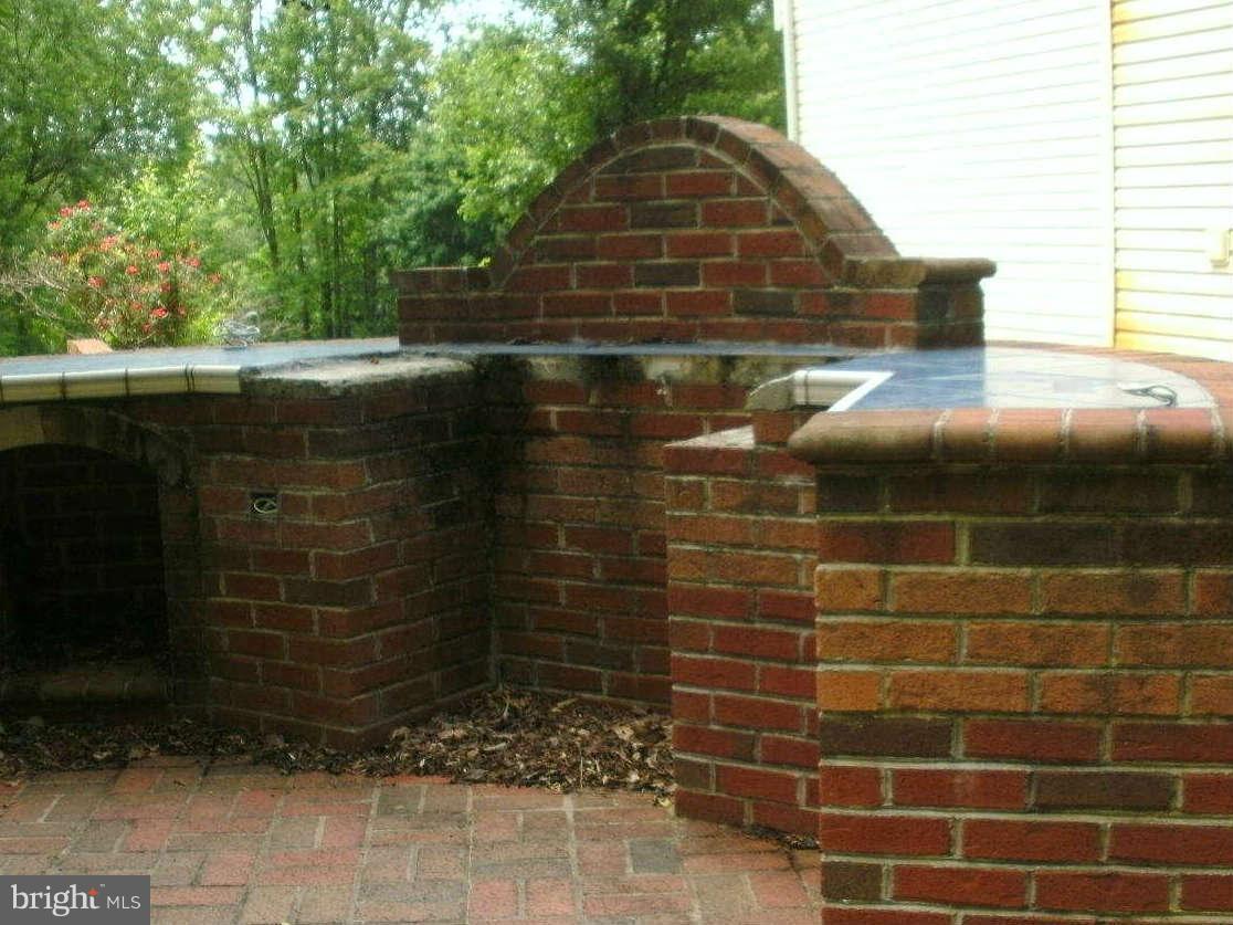 15030 Rolling Ridge Road Haymarket, VA 20169 - Photo 12 of 30 Exterior (Rear)