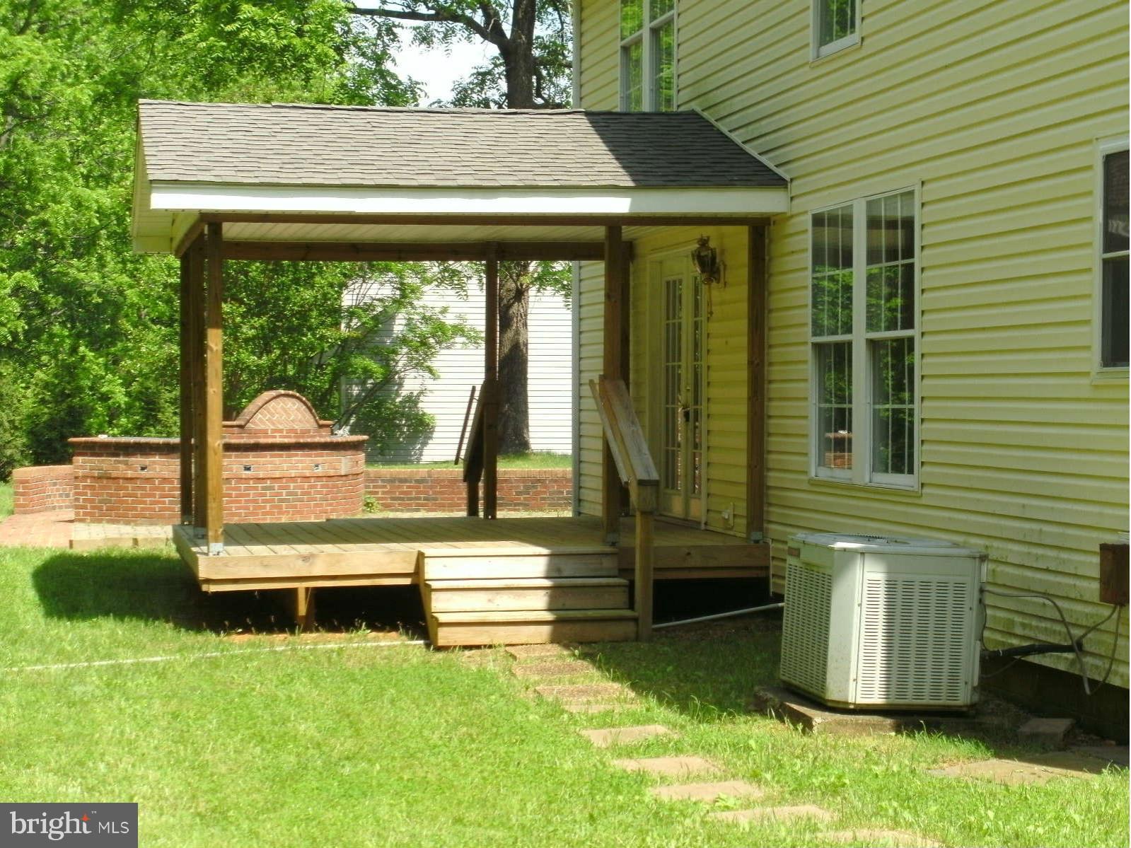 15030 Rolling Ridge Road Haymarket, VA 20169 - Photo 6 of 30 Exterior (Rear)