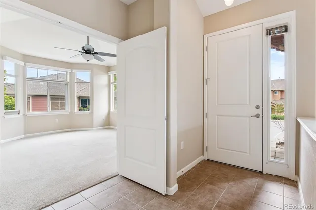 a view of an entryway with a livingroom
