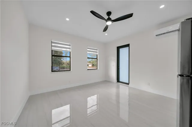 $369,999 | 301 East 17th Street, Lehigh Acres, FL 33972