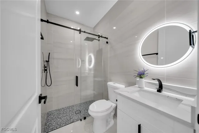 $369,999 | 301 East 17th Street, Lehigh Acres, FL 33972