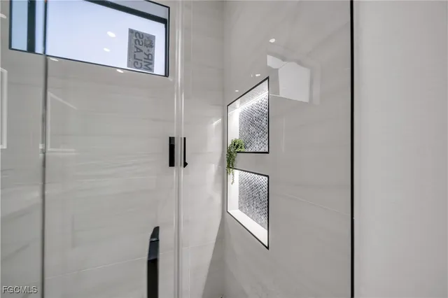 $369,999 | 301 East 17th Street, Lehigh Acres, FL 33972