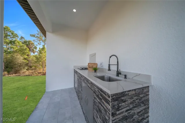 $369,999 | 301 East 17th Street, Lehigh Acres, FL 33972