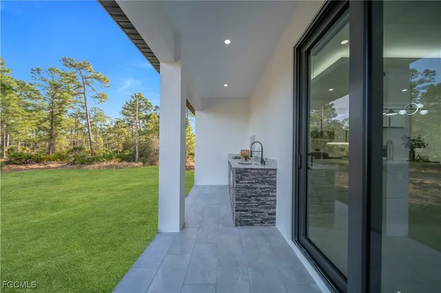 $369,999 | 301 East 17th Street, Lehigh Acres, FL 33972