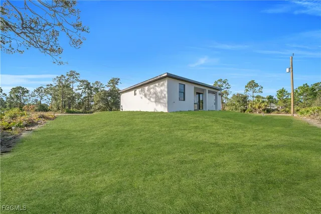 $369,999 | 301 East 17th Street, Lehigh Acres, FL 33972