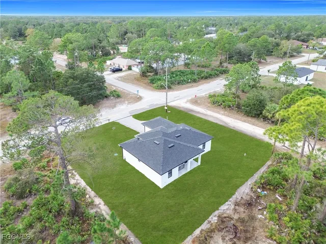 $369,999 | 301 East 17th Street, Lehigh Acres, FL 33972