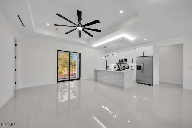 $369,999 | 301 East 17th Street, Lehigh Acres, FL 33972