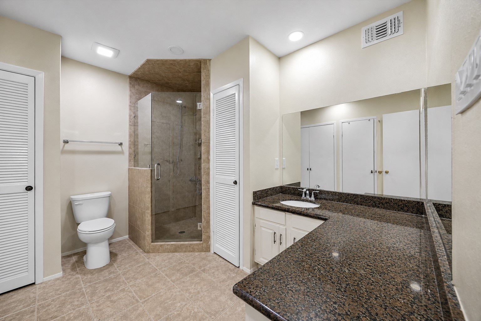 2238 South Piney Point Road, Unit 109 Houston, TX 77063 - Photo 12 of 21