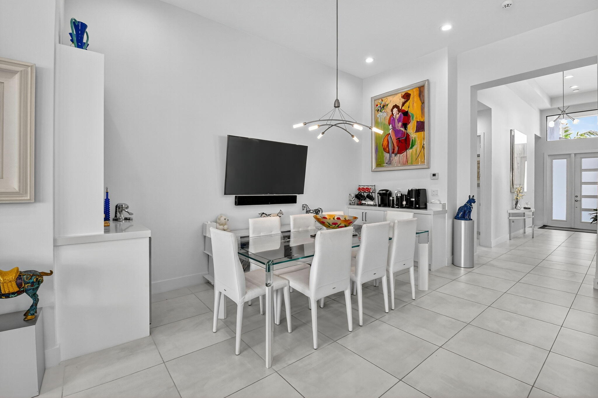 8331 Royal County Down Road Boca Raton, FL 33434 - Photo 7 of 30 a view of a dining room with furniture